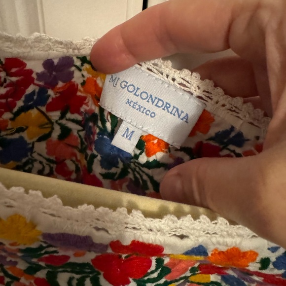 Mi Golondrina Flores blouse, size medium, like new condition. Multicolor - Picture 3 of 5